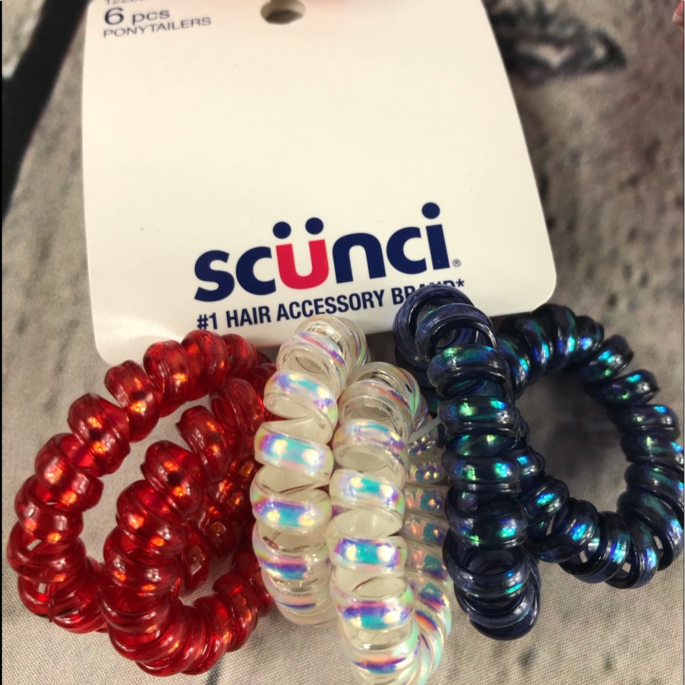 HAIR ACCESSORIES - Picture 4 of 10